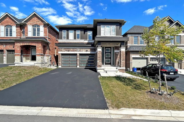 1186 Enchanted Crescent