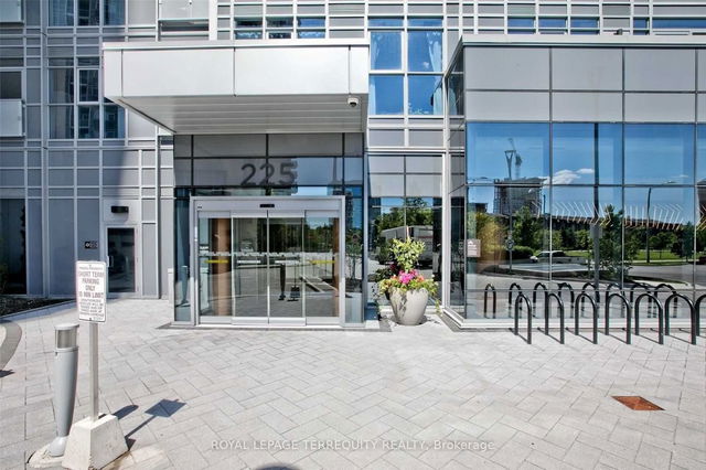 1110 - 225 Village Green Square