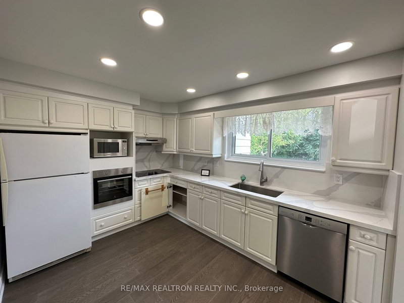 55 Taylor Rd, Ajax, L1S 2X5 | Image 2