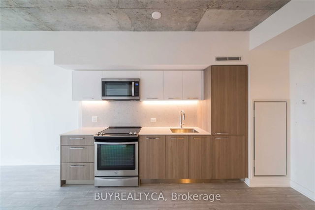 1705 - 15 Baseball Place