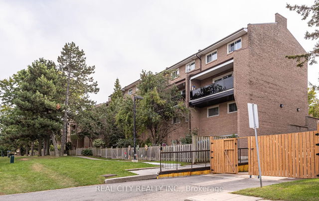 100 - 50 Scarborough Golf Clu Road