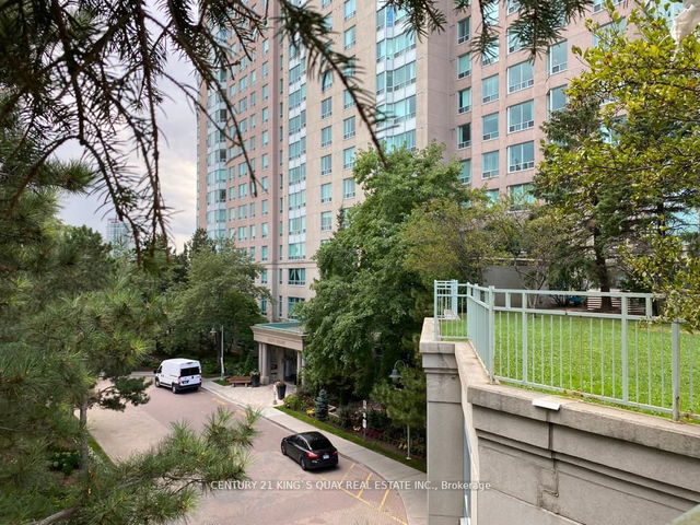 832 - 68 Corporate Drive