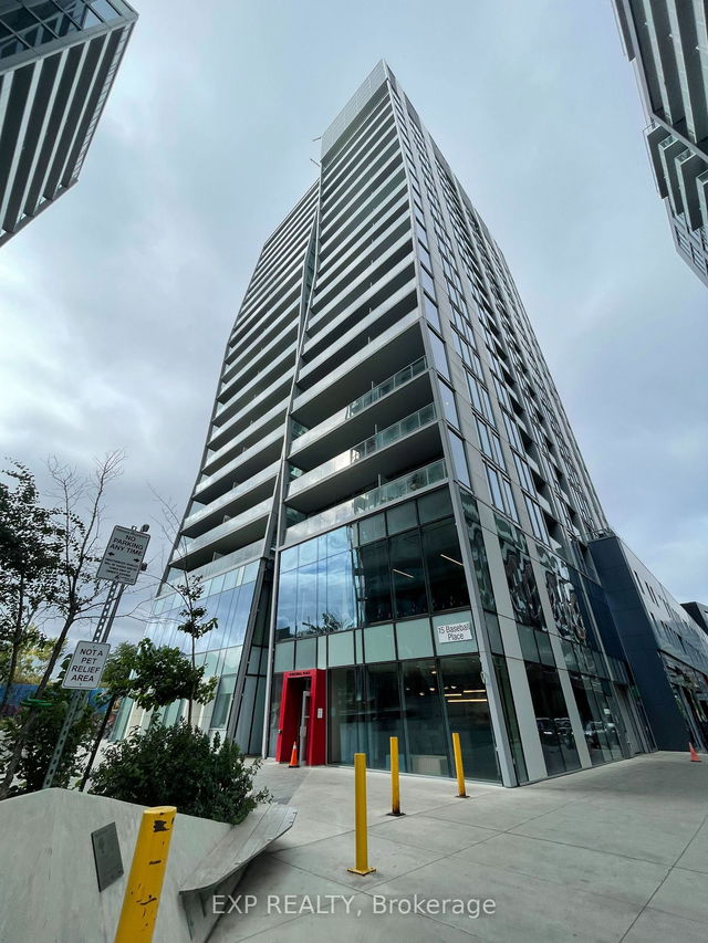 712 - 15 Baseball Place Place