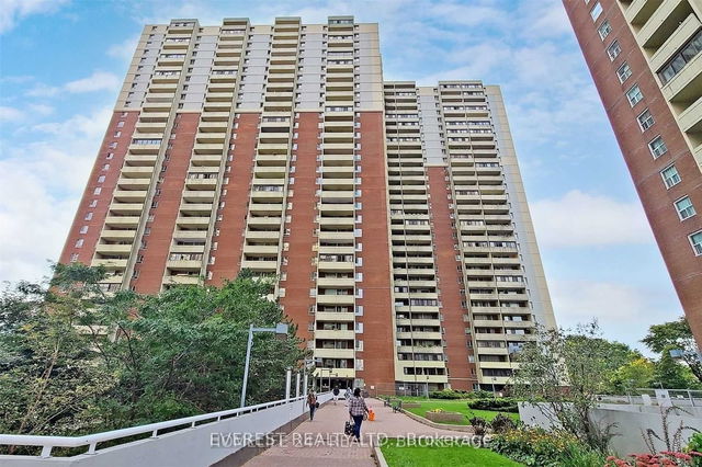 508 - 1 Massey Square