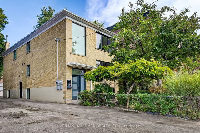 36 Erindale Avenue