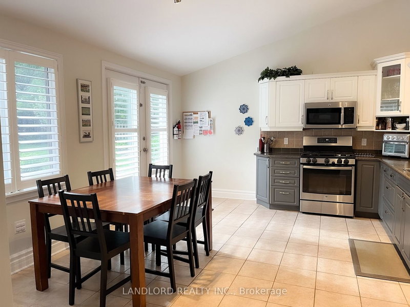 16 West Hill Dr, Toronto, M1E 3T5 | Image 2