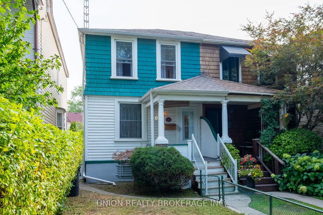 209 Leslie Street