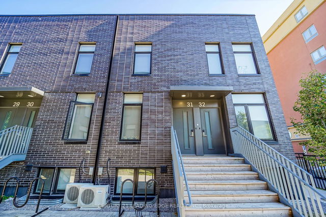 31 - 1720 Simcoe Street