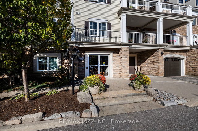 304 - 385 Lakebreeze Drive