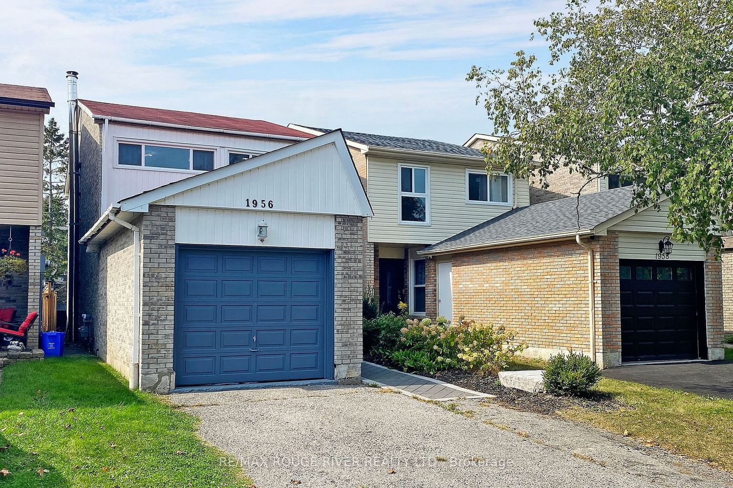 Detached House sold at 1956 Memory Lane, Pickering, Liverpool, L1V 2V3 - MLS: E7037794