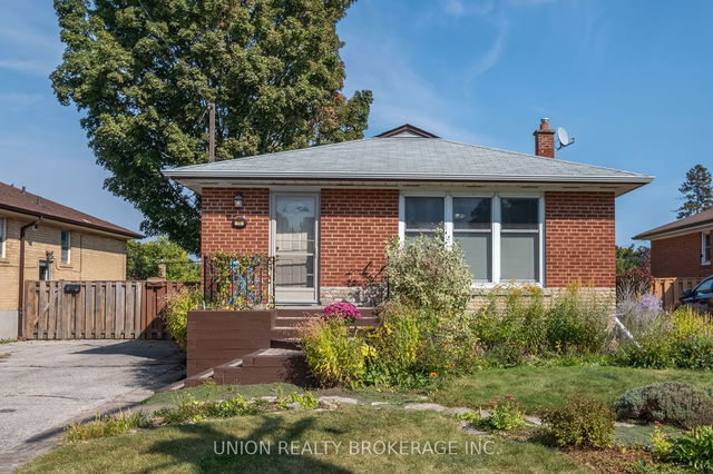 71 Farmbrook Road