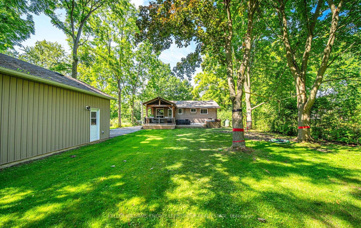 Listing Image 3