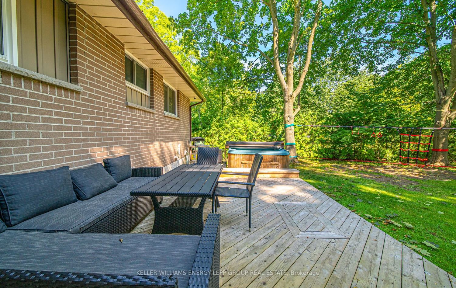 Listing Image 5