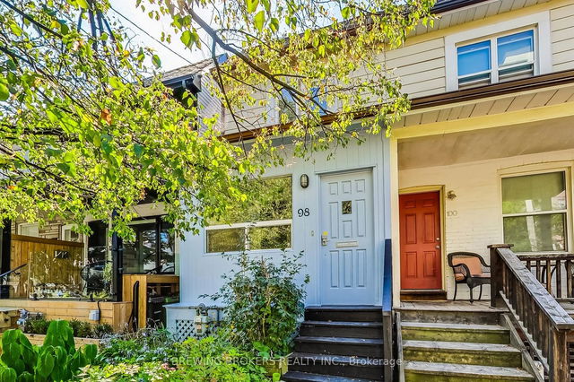 98 Moberly Avenue
