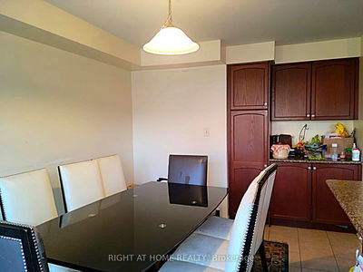 21 Wilkes Cres, Toronto - Clairlea-Birchmount image-0-4