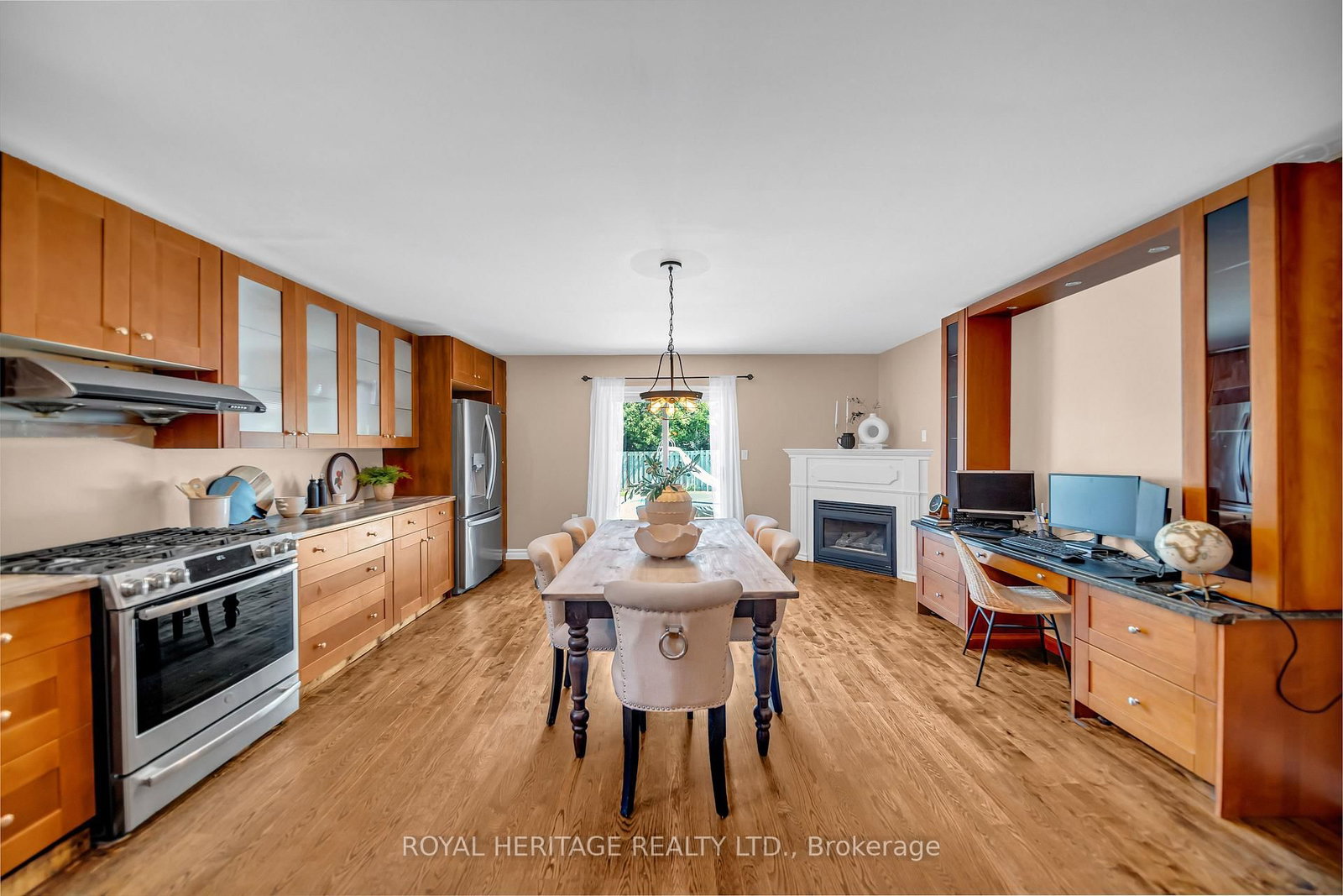 Listing Image 7