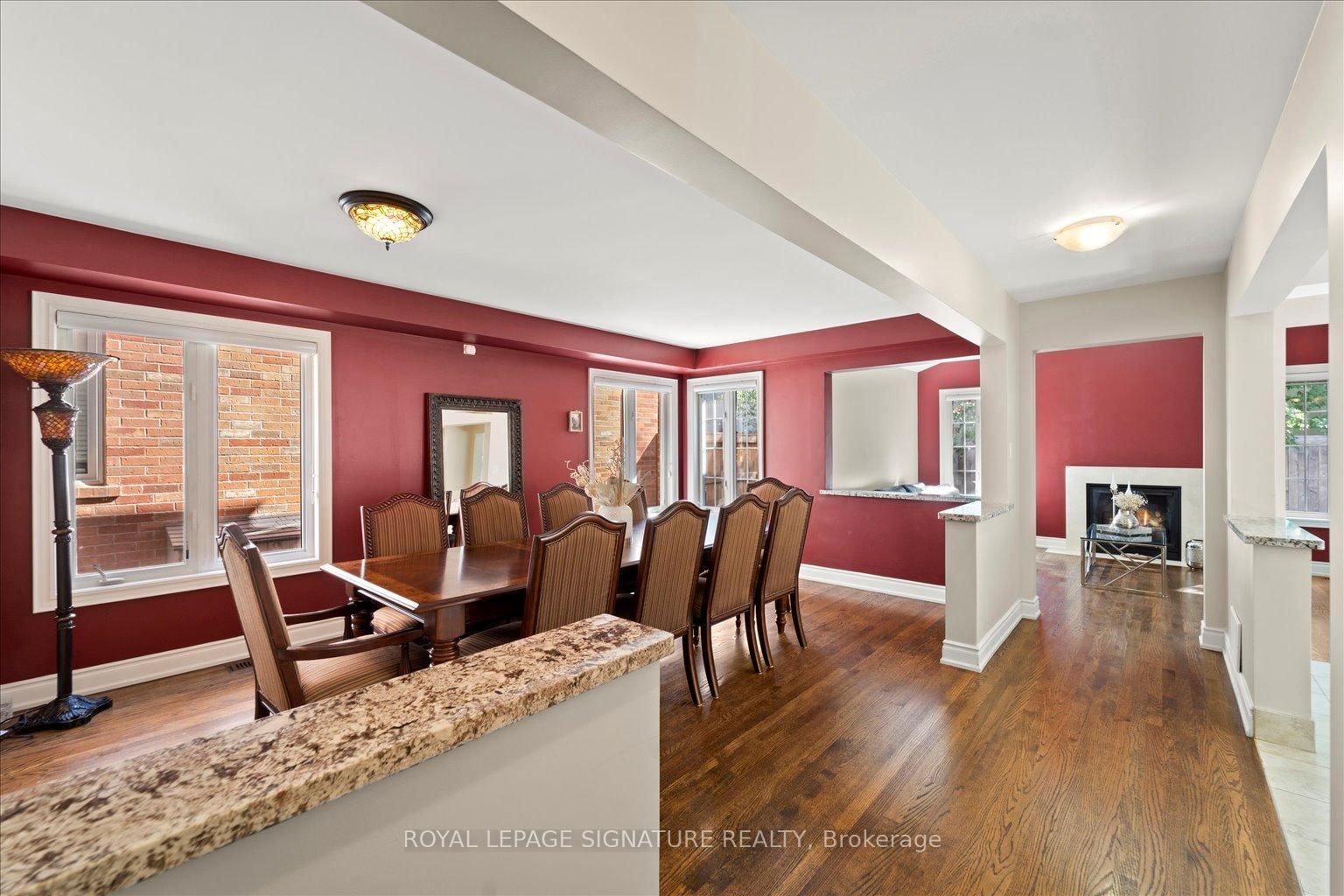 Listing Image 7