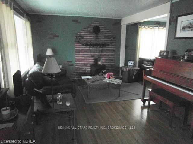 Listing Image 2
