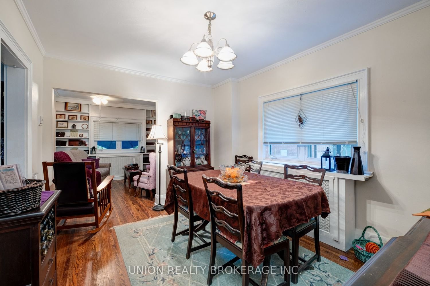 Listing Image 7