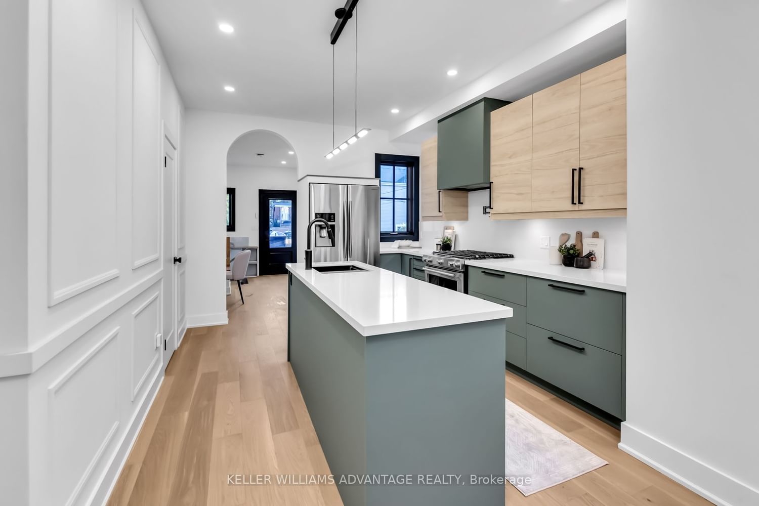Listing Image 7
