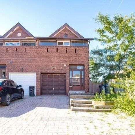 Townhouse leased at 1A Badgerow Avenue, Toronto, South Riverdale, M4M 1T9 - MLS: E7203028