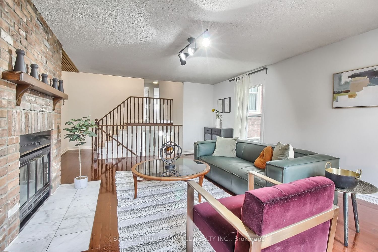 Listing Image 18