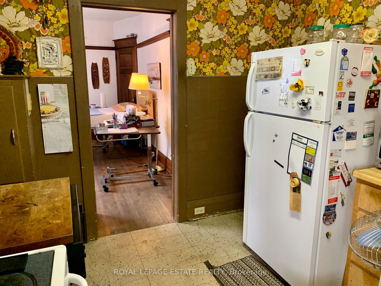 Listing Image 10