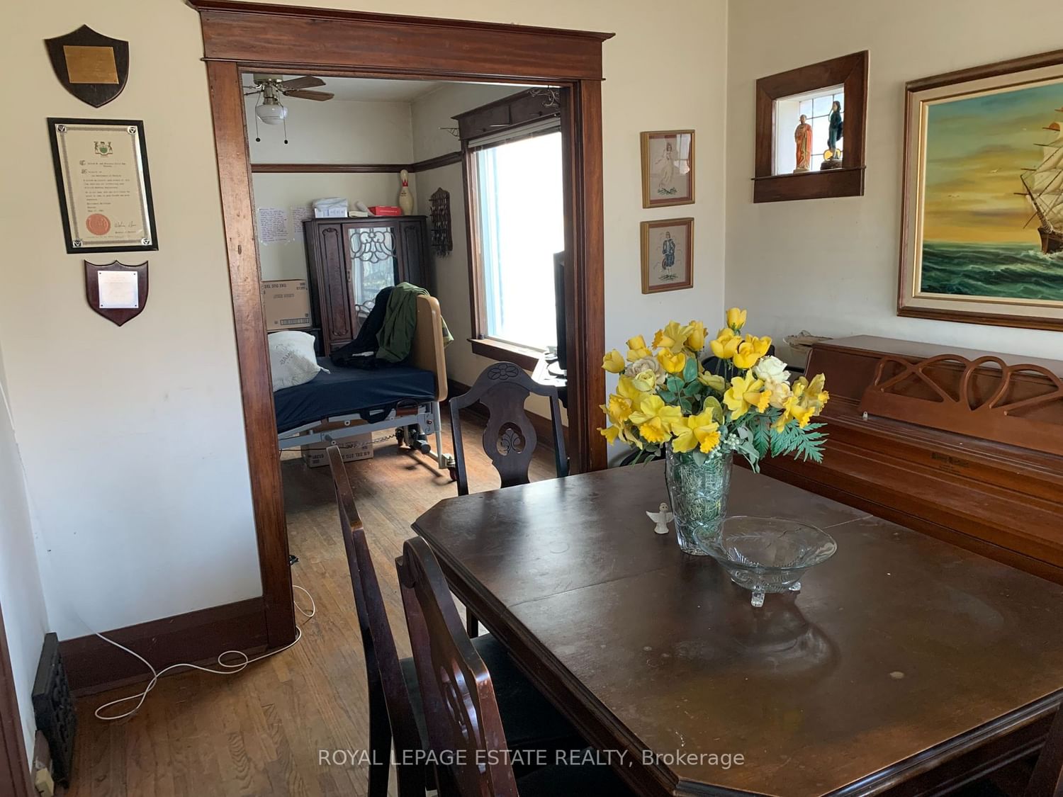 Listing Image 7