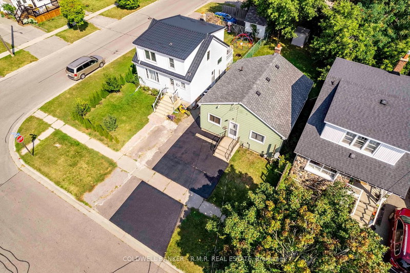 55 Montrave Ave, Oshawa, L1J 4R6 | Image 2