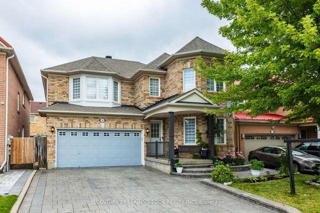 38 Bobolink Avenue