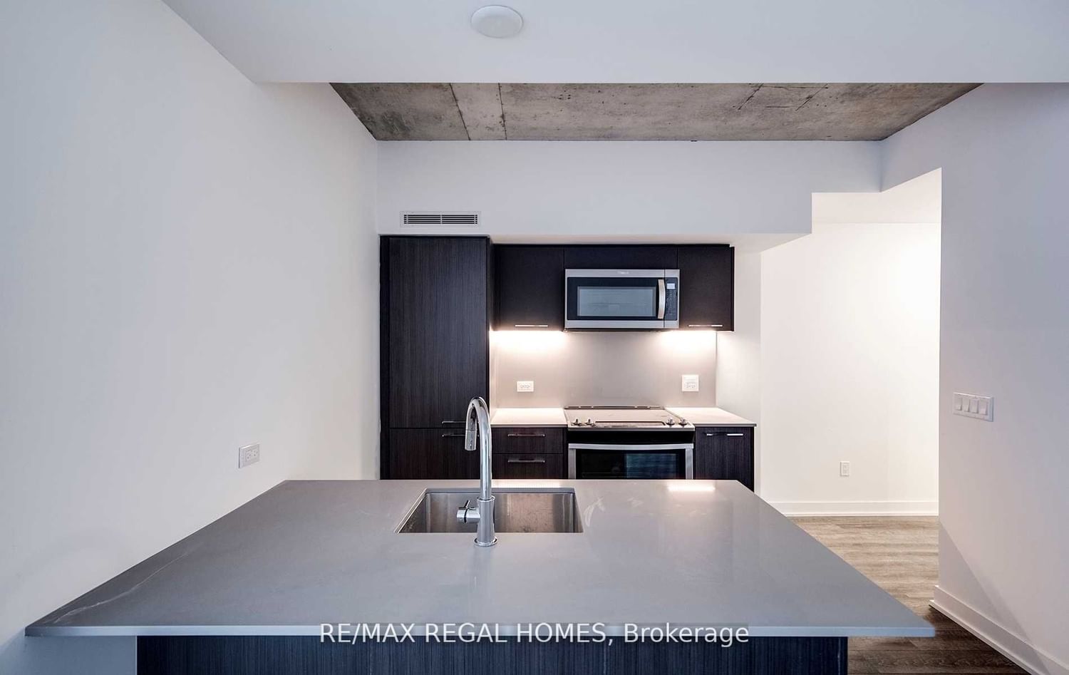 Condo leased at 320-30 Baseball Place, Toronto, South Riverdale, M4M 1G6 - MLS: E7216626