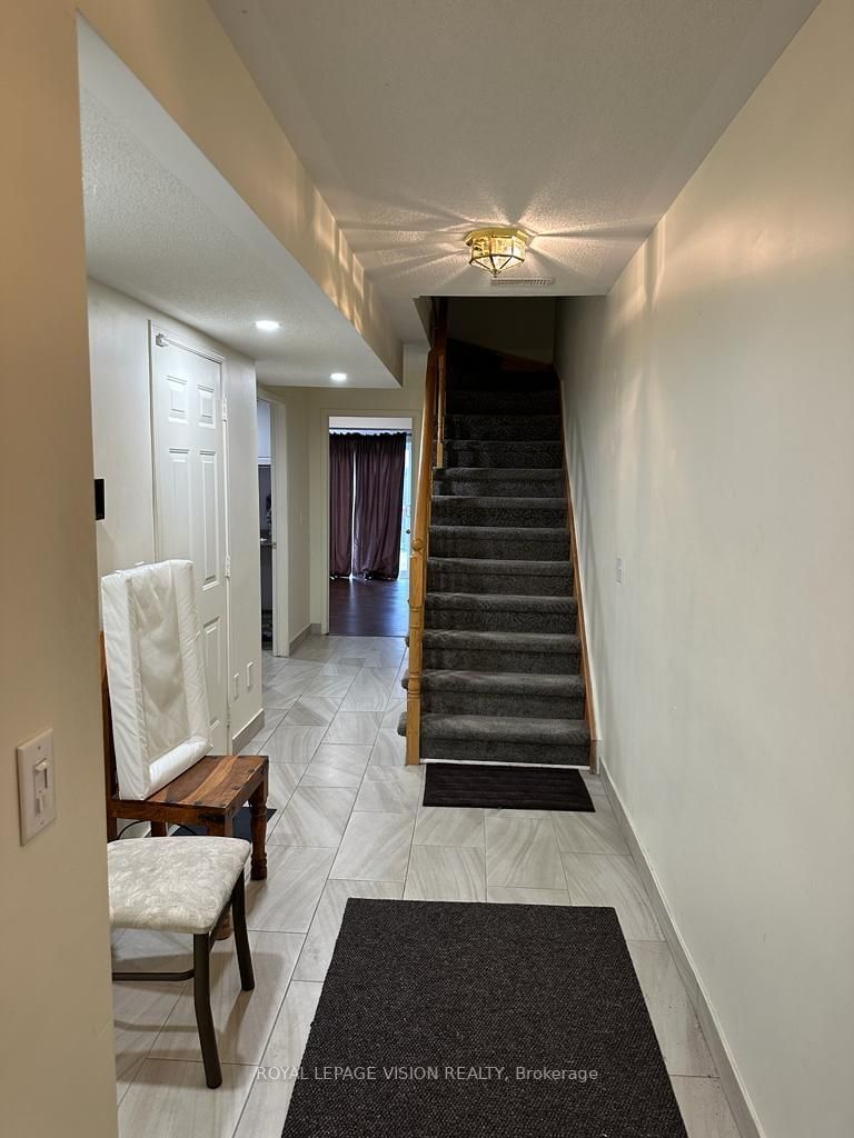 34 Kiriakou St, Toronto, M1P 5H2 | Image 2