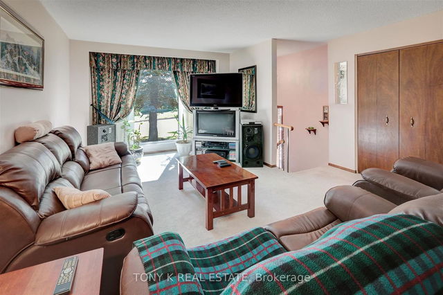 733 Tarn Court