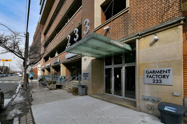 # 419 - 233 Carlaw Avenue