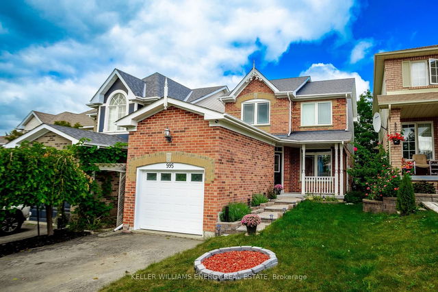 995 Summitview Crescent
