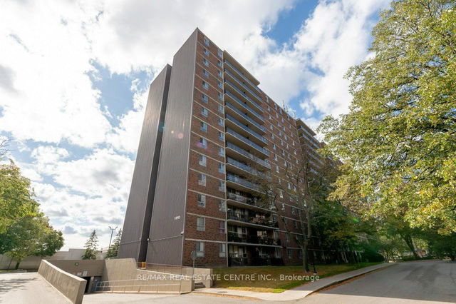 912 - 1950 Kennedy Road