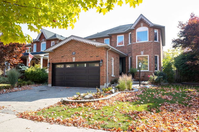 17 Annie Crescent