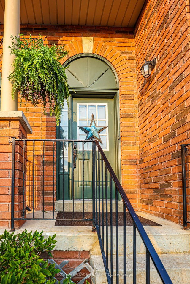 78 Aspen Parkway
