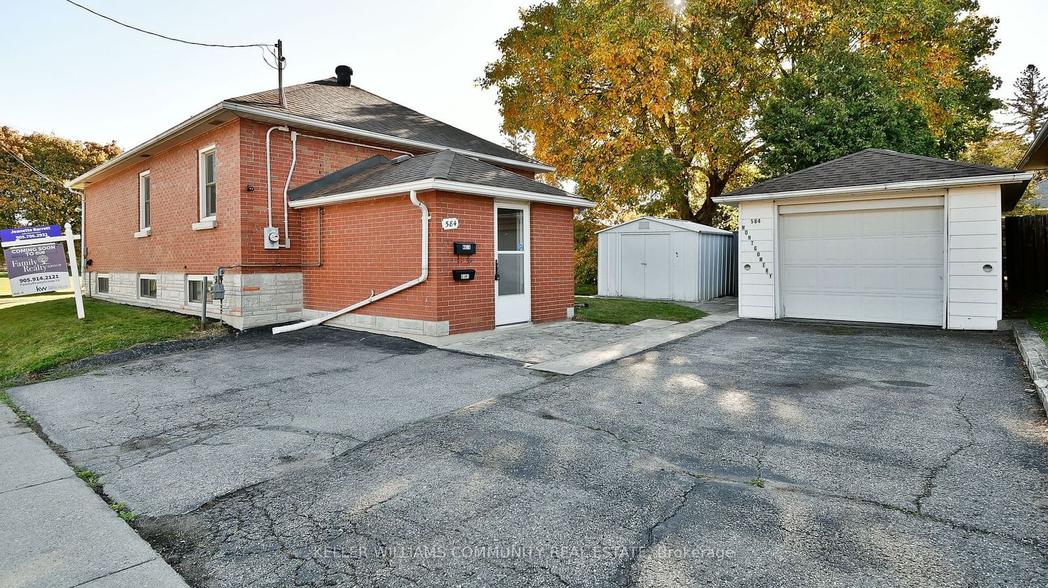 Listing Image 4