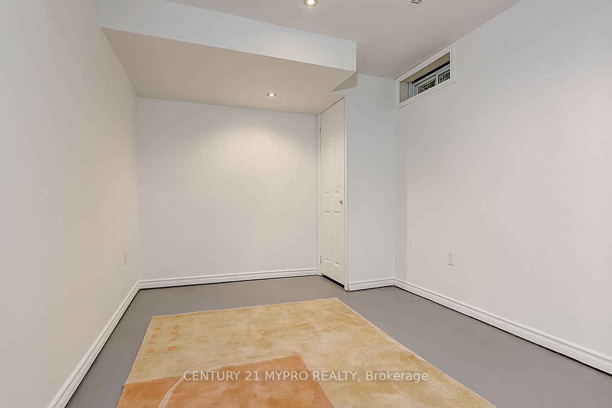 Listing Image 35