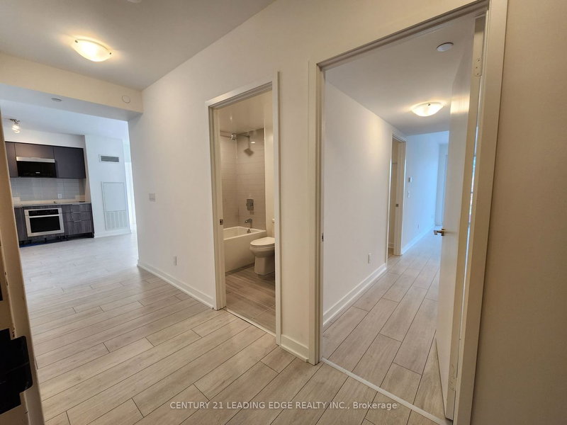 303 - 2033 Kennedy Rd, Toronto, M1T 0B9 | Image 3