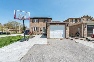 Detached House sold at 635 Beckworth Square, Pickering, Ontario, L1V 3X3 - Amberlea - MLS: E7251904