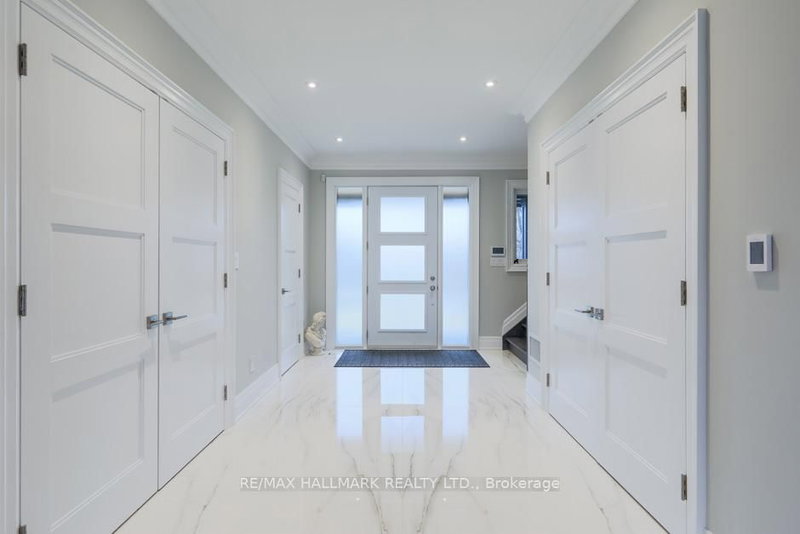 18 Windy Ridge Dr, Toronto, M1M 1H5 | Image 2