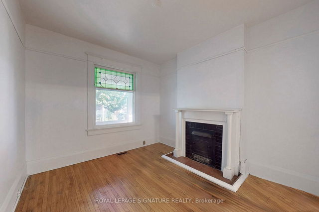 62 Redwood Avenue