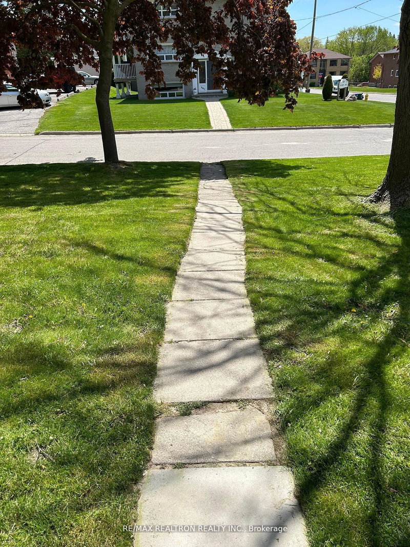 580 Digby Ave, Oshawa, L1G 1W6 | Image 3