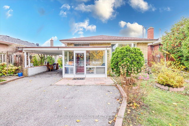 950 Mccowan Road