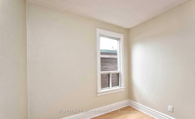 Upper#2 - 1932 Queen St E, Toronto, M4L 1H6 | Image 2