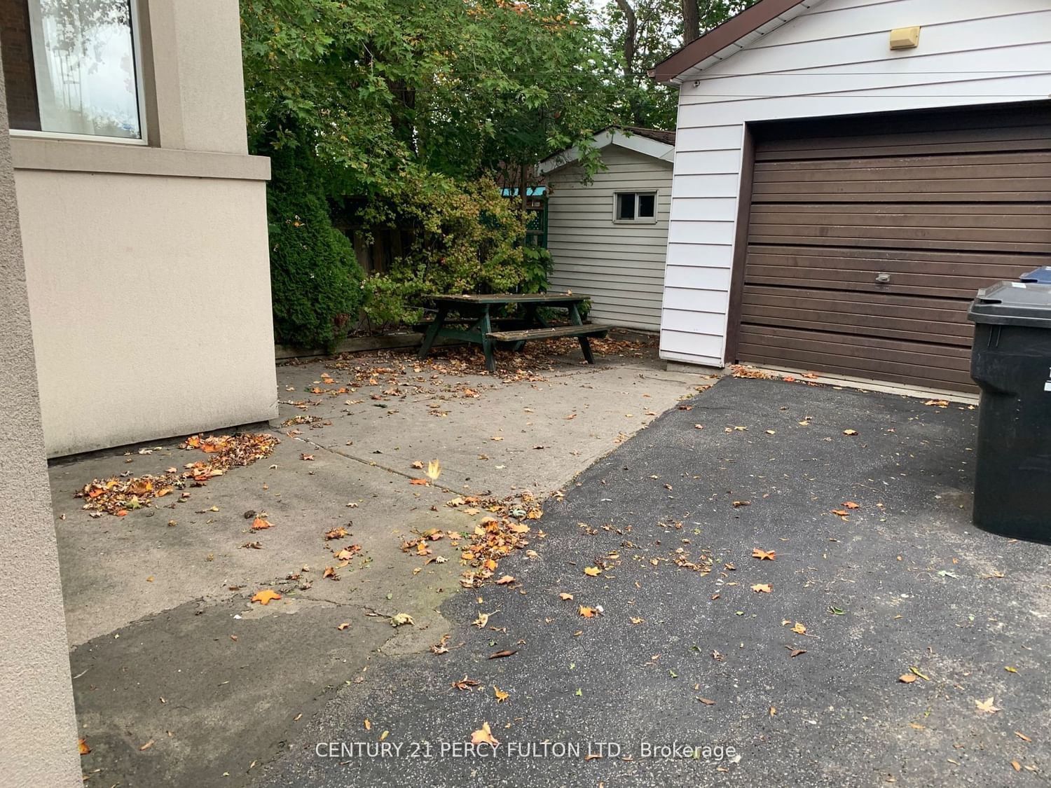 Listing Image 8