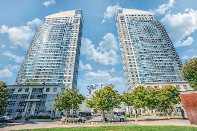 PH303 - 38 Lee Centre Drive