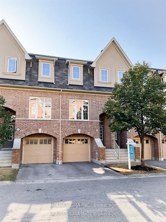 10 Burtonbury Lane